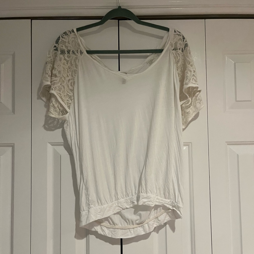 FREE PEOPLE white t-shirt size large